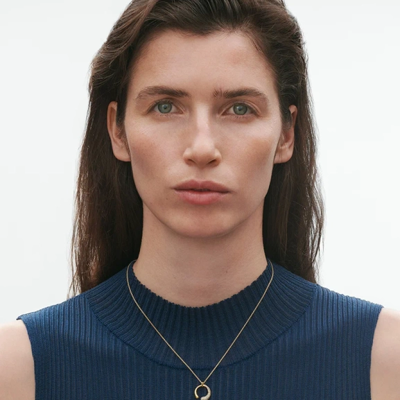 GJ_SS25_ECOM_SHOOT_MERCY_NECKLACE_10017828 (1)