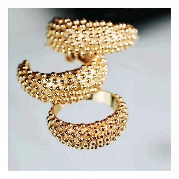 Dew Ring Gold - Emma Israelsson - Snabb frakt & paketinslagning - Nordicspectra.se