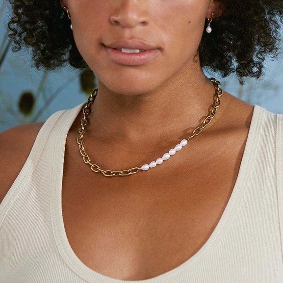 Trellis Pearl Necklace Gold - Edblad - Snabb frakt & paketinslagning - Nordicspectra.se