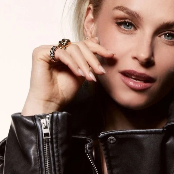 Braided Band Ring Gold - Emma Israelsson - Snabb frakt & paketinslagning - Nordic Spectra