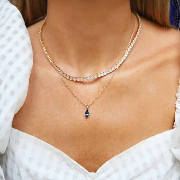 Zara Necklace Rhodium Crystal - Maria Black - Snabb frakt & paketinslagning - Nordic Spectra