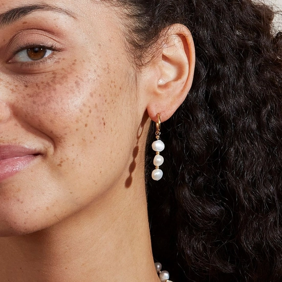 Iris Pearl Hoops White Gold - Edblad - Snabb frakt & paketinslagning - Nordicspectra.se