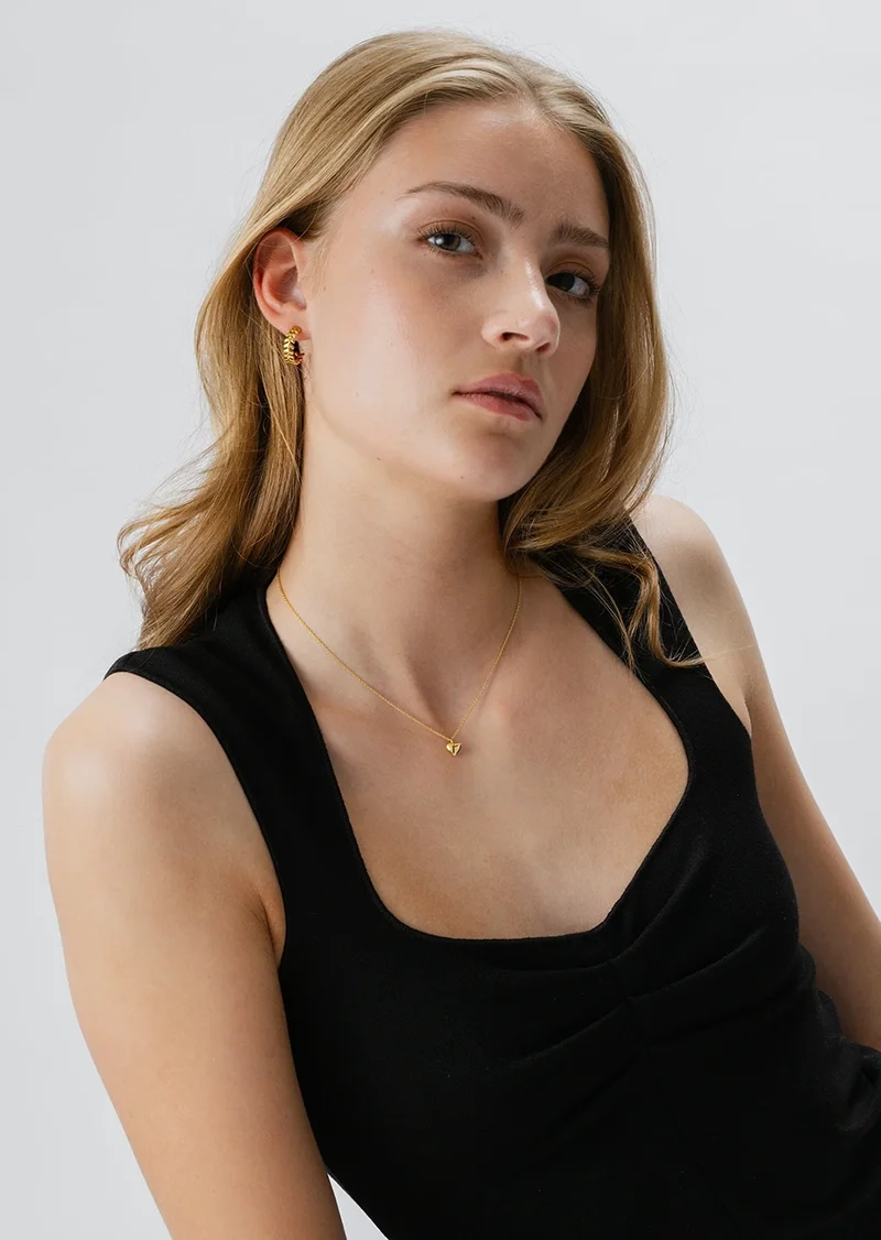 Layers Olivia Hoops Gold - Syster P - Snabb leverans & Gratis paketinslagning - Nordic Spectra
