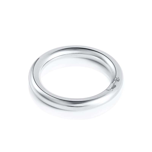 One Love Thin Ring White Gold - Efva Attling ringar - Snabb frakt & paketinslagning - Nordicspectra.se