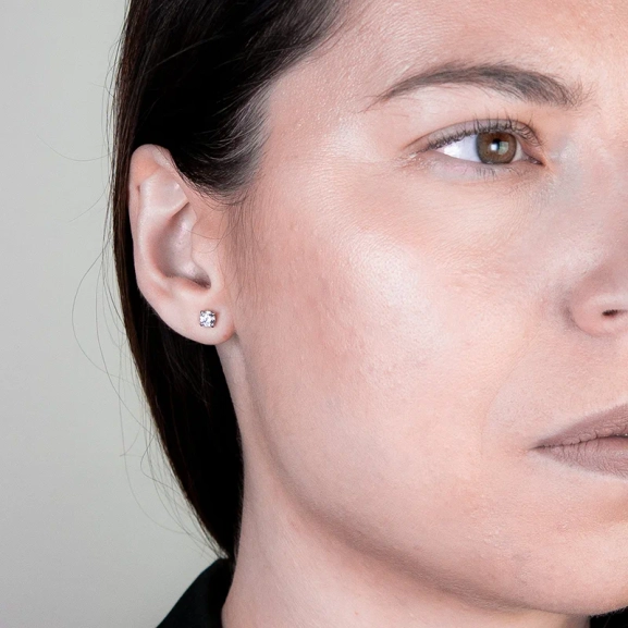 Aure 14 D Örhängen Vitguld - Schalins - Smycken för de speciella tillfällena - Nordic Spectra