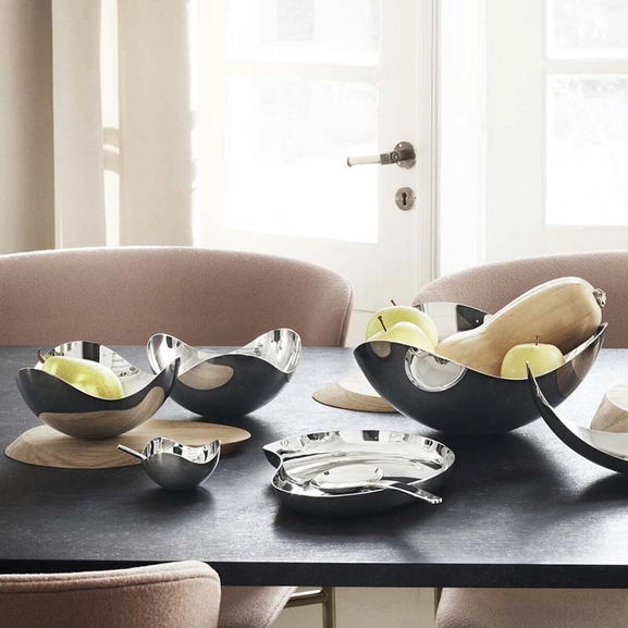 Leaf Serveringsfat Stort - Georg Jensen Living - Snabb frakt & paketinslagning - Nordicspectra.se