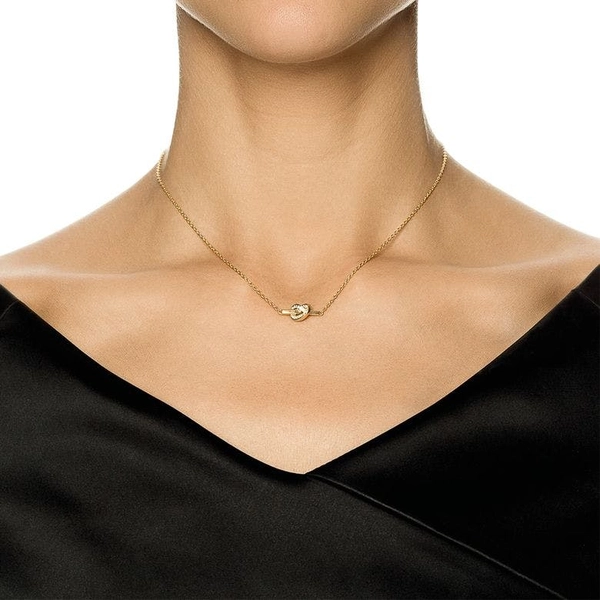 Love Knot & Stars Necklace Gold von Efva Attling, Schneller Versand - Nordicspectra.de