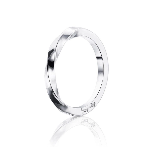Viking Plain Ring - Efva Attling ringar - Snabb frakt & paketinslagning - Nordicspectra.se