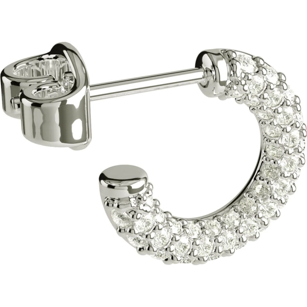 Aure 29 D örhängen i vitguld med små diamanter och rundad form som sitter elegant mot örat.