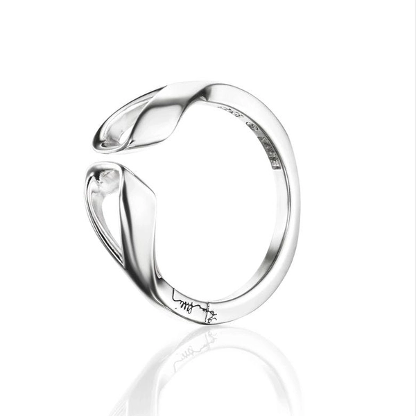 Folded Ring - Efva Attling ringar - Snabb frakt & paketinslagning - Nordicspectra.se