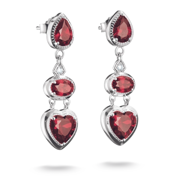 Elyndra Hjärta Röda Stenar långa örhängen från Thomas Sabo i silver med gnistrande granatröda zirkoniastenar.