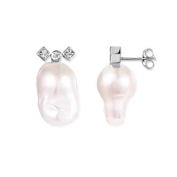 Twinkle & Unique Ear White Gold örhängen i 18K vitguld med diamanter och barocka sötvattenpärlor