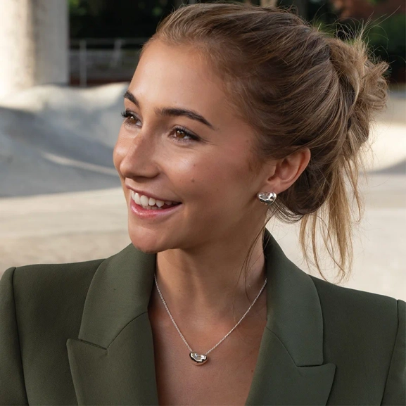 Little Cashew Necklace - Efva Attling - Vackra & betydelsefulla smycken - Fri frakt