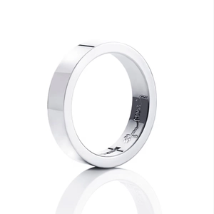 4½ Ring Platinum från Efva Attling i platina