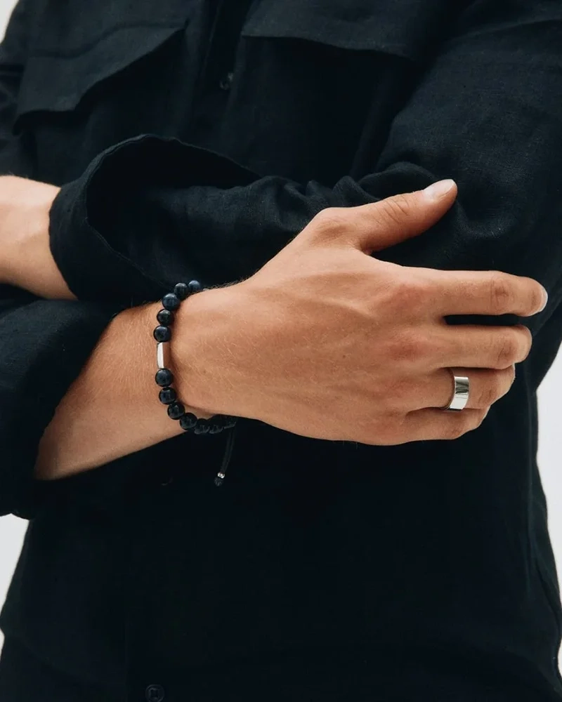 Edblads herrarmband Luke i blå tigeröga och rostfritt stål med justerbart dragskospänne