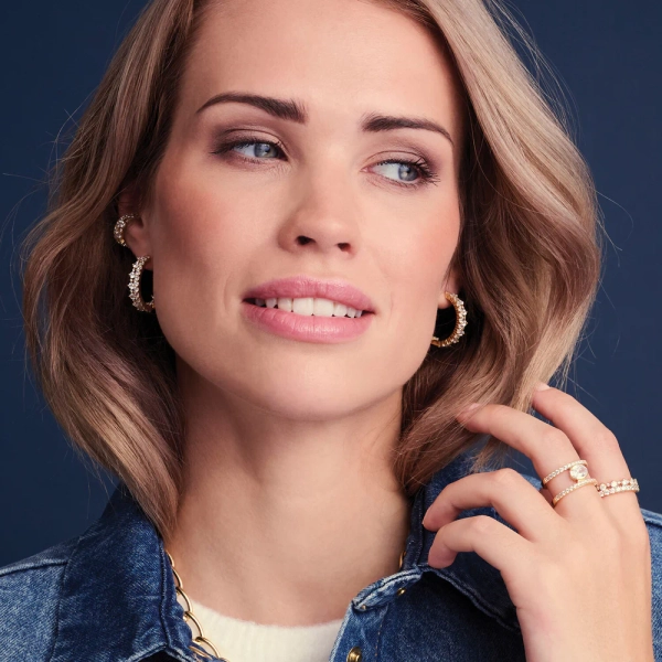 eleganta och gnistrande med Cubic Zirconia