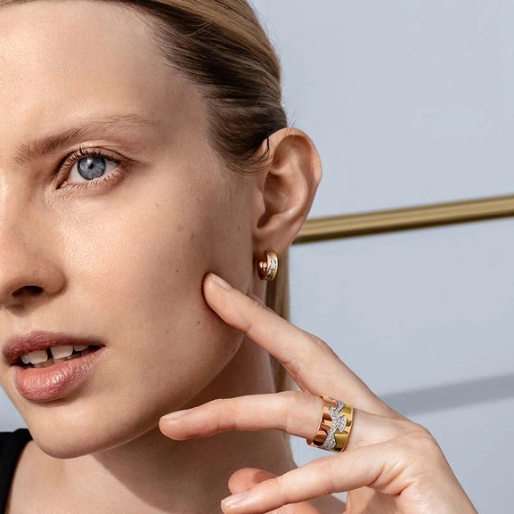 Fusion Örhängen Små med 0.08 ct Diamanter Pavé - Georg Jensen örhängen - Snabb frakt & paketinslagning - Nordicspectra.se