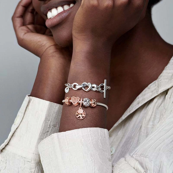 Offen gearbeitetes Unendlichkeits-Charm von PANDORA, Schneller Versand - Nordicspectra.de