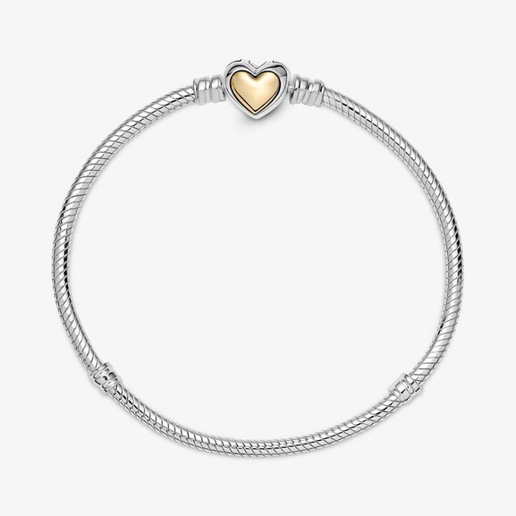 Välvt Ormkedjearmband med Gyllene Hjärta - PANDORA - Snabb frakt & paketinslagning - Nordicspectra.se