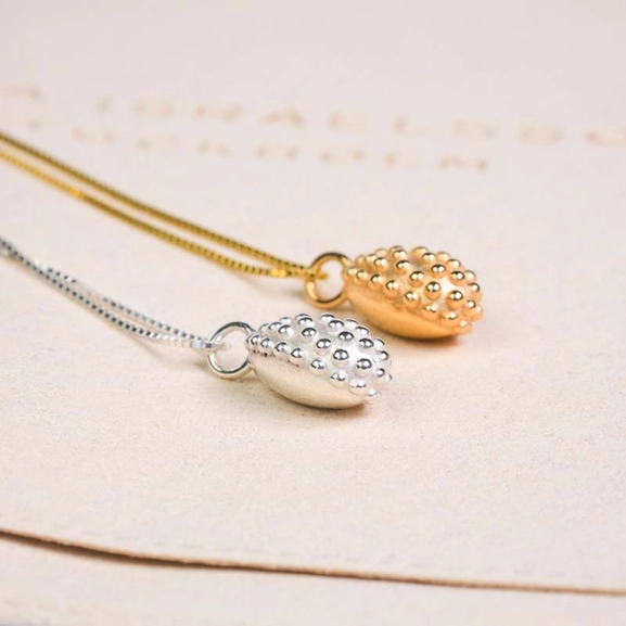 Dew Necklace Silver - Emma Israelsson - Snabb frakt & paketinslagning - Nordicspectra.se