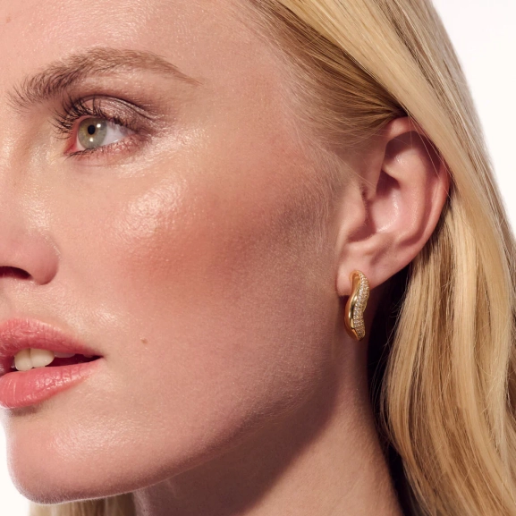 elegantit ja kimaltelevat Cubic Zirkonia