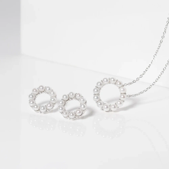 Biella Altro Perla Halsband från Sif Jakobs i silver med en elegant sötvattenpärla