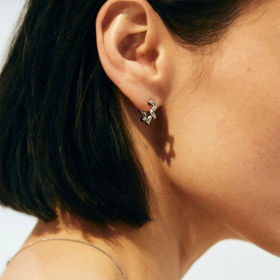 polerade spiralformade hoops i rostfritt stål från Edblad