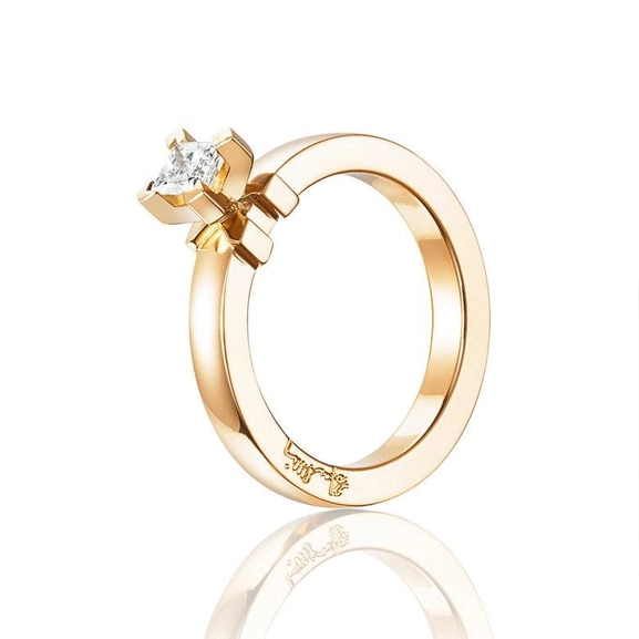 Dolce Vita Princess Ring 0.30 ct Gold - Efva Attling ringar - Snabb frakt & paketinslagning - Nordicspectra.se