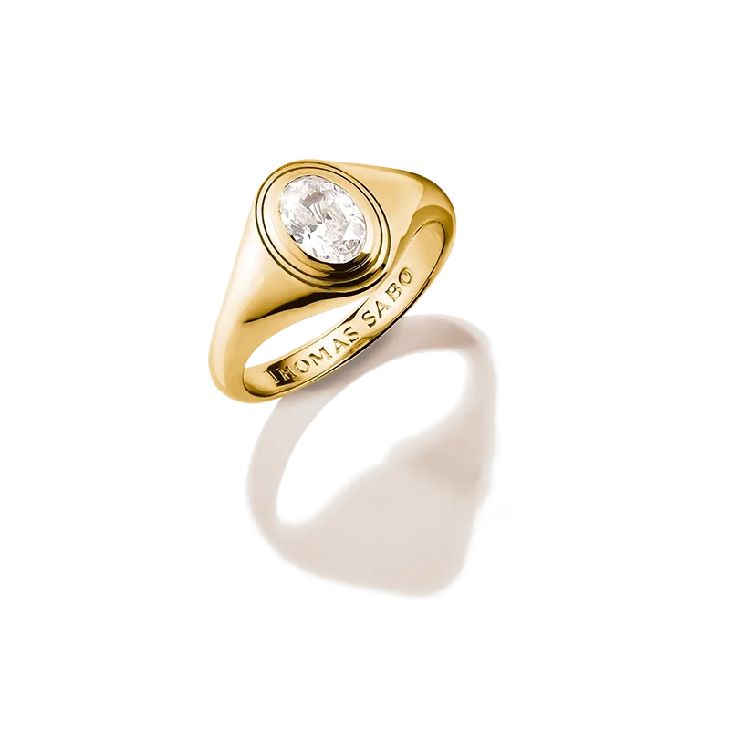 Oval Mittsten Bold Elegance Klackring Guld