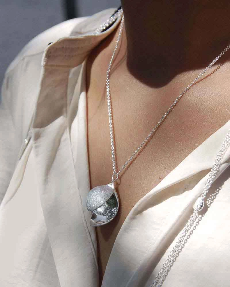 Blossom Short Necklace - Drakenberg Sjölin Halsband - Snabb frakt & paketinslagning - Nordicspectra.se