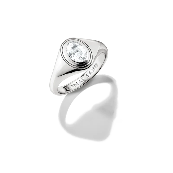 Bold Elegance Klackring från Thomas Sabo i silver med oval