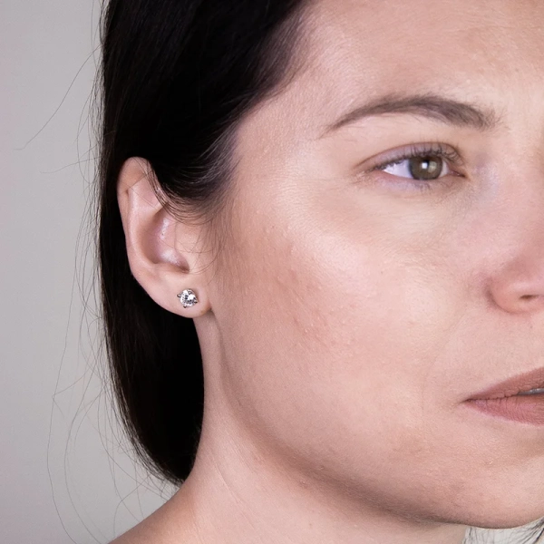 Aure 16 D Örhängen Guld - Schalins - Smycken för de speciella tillfällena - Nordic Spectra