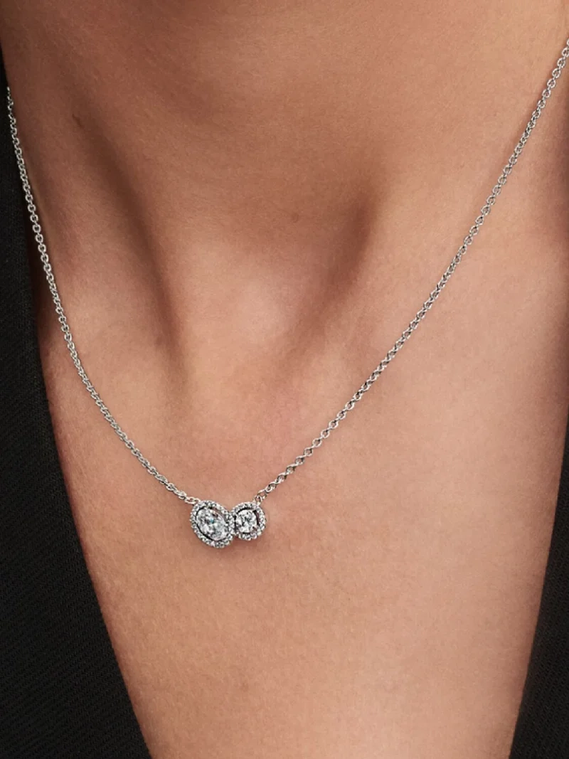 Strålande Halo Halsband från Pandora med ädelstenar i äkta silver