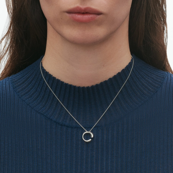 GJ_SS25_ECOM_SHOOT_MERCY_NECKLACE_10015155 (2)