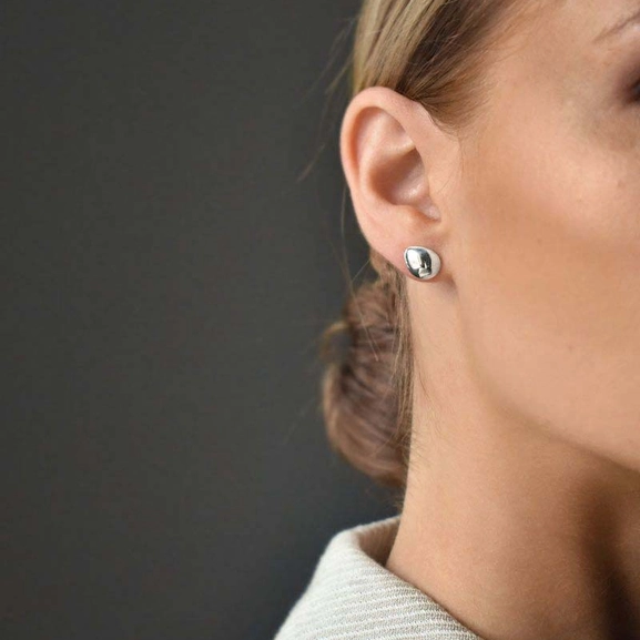 Stardust Studs Polished - Drakenberg/Sjölin - Suuri valikoima & ilmainen lahjapaketointi - Nordicspectra.fi