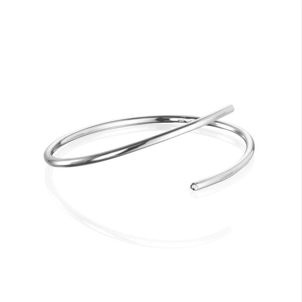 Hug Cuff - Efva Attling - Suuri valikoima & ilmainen lahjapaketointi - Nordicspectra.fi