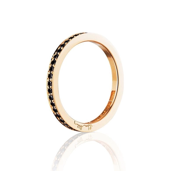 Stars & Signature In Black Thin Ring Gold - Efva Attling ringar - Snabb frakt & paketinslagning - Nordicspectra.se