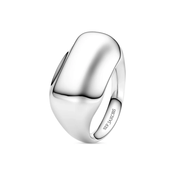 Borsa Pianura Ring från Sif Jakobs i silver med gnistrande cubic zirconia-stenar