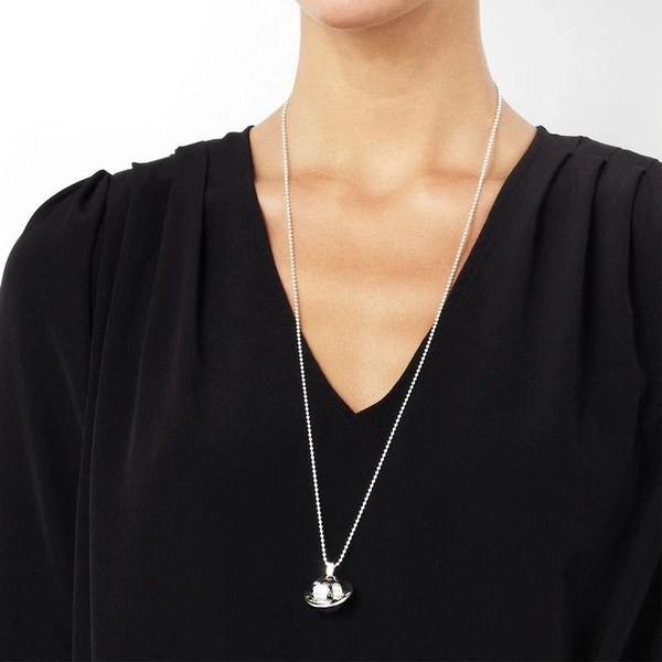 Mother Earth Pendant - Efva Attling halsband - Snabb frakt & paketinslagning - Nordicspectra.se