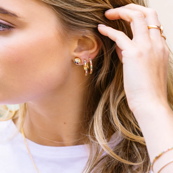 eleganta och gnistrande med Cubic Zirconia