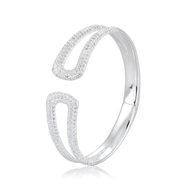 Classy Bangle - Carolina Gynning - Moderna smycken med en betydelse - Nordic Spectra
