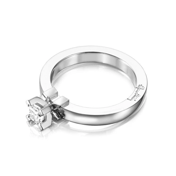 Dolce Vita Princess Ring 0.30 ct White Gold - Efva Attling ringar - Snabb frakt & paketinslagning - Nordicspectra.se