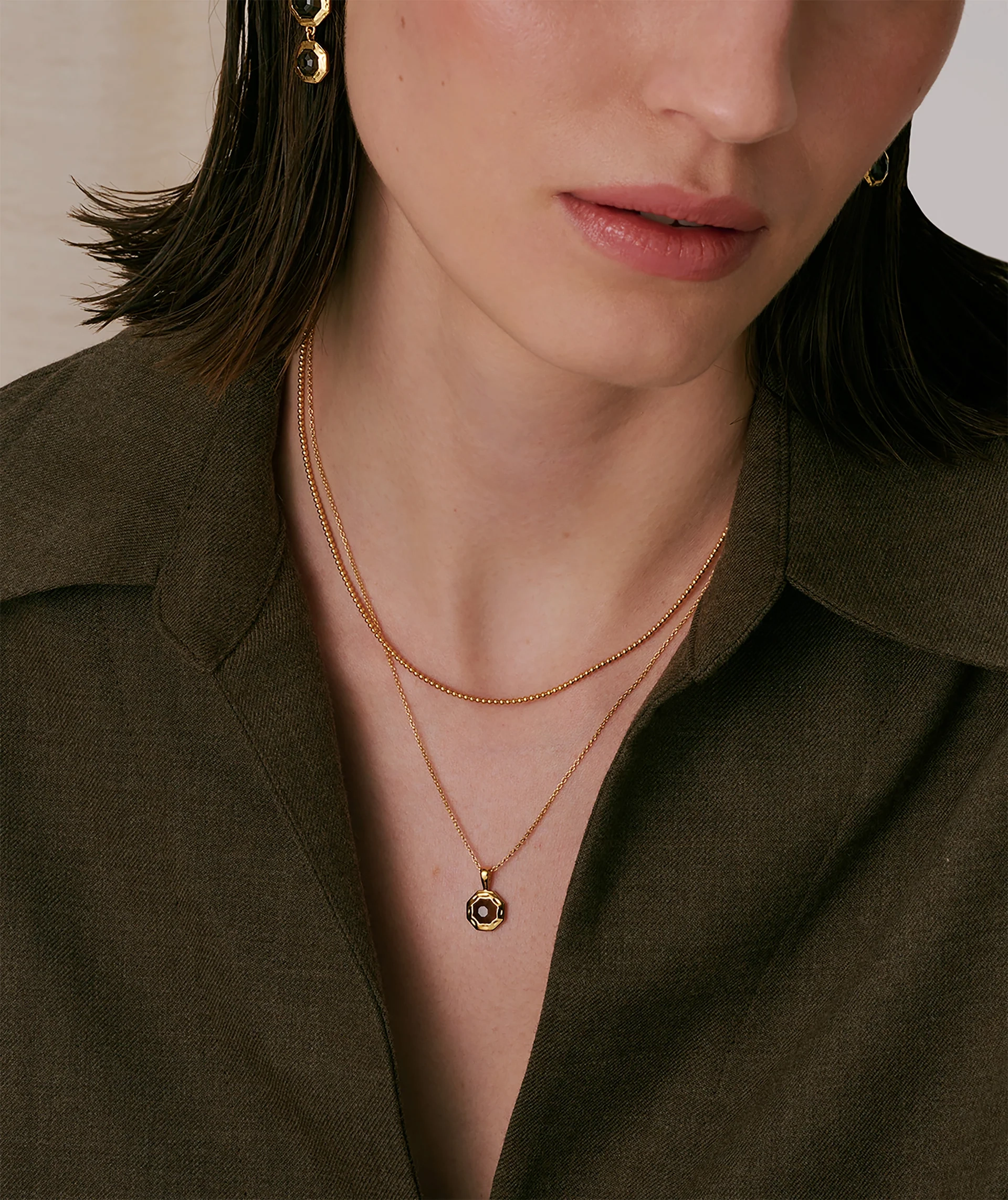 jossa on savukvartsikoru Syster P:ltä