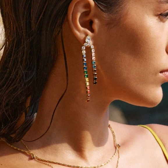 70mm shoulder dusters i 14K guldpläterat stål med färgglada cubic zirconia