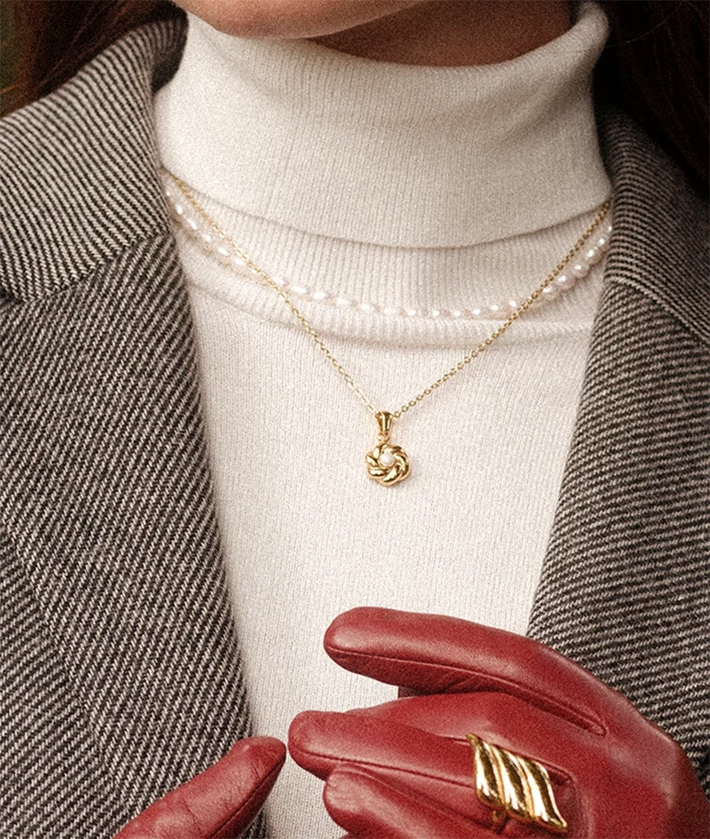 MARILYN Halsband Guld - Astrid & Agnes - Nordic Spectra