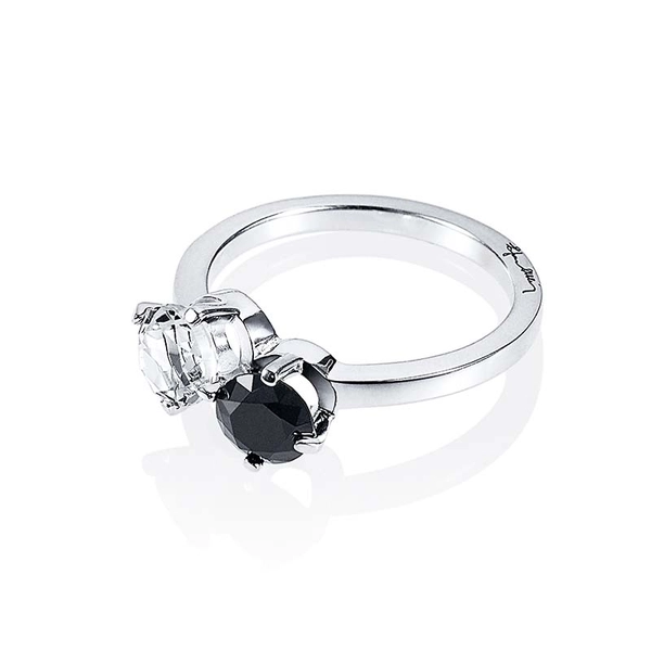 The Storm & I Ring Crystal Quartz/Onyx - Efva Attling - Suuri valikoima & ilmainen lahjapaketointi - Nordicspectra.fi