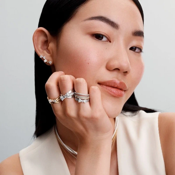 Glittrande Ring med Rosett - PANDORA - 1-2 dagar leverans - Gratis paketinslagning