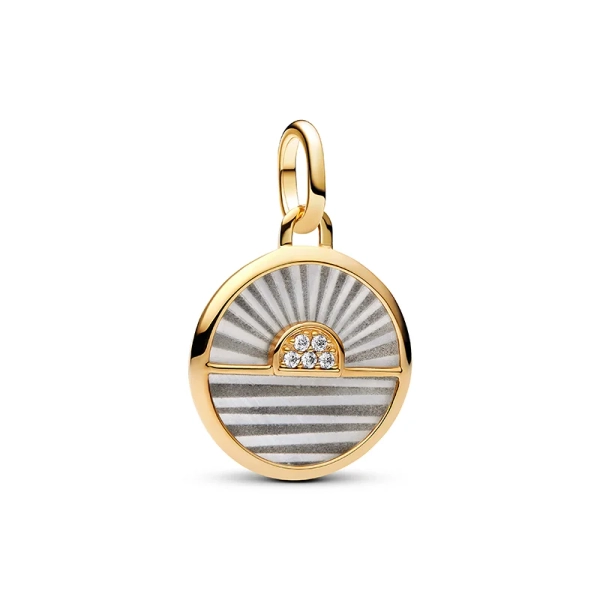 Medaljongberlock i guld med konstgjord pärlemor och zirkonia stenar från Pandora ME. Skimrande symbol för elegans och glamour.