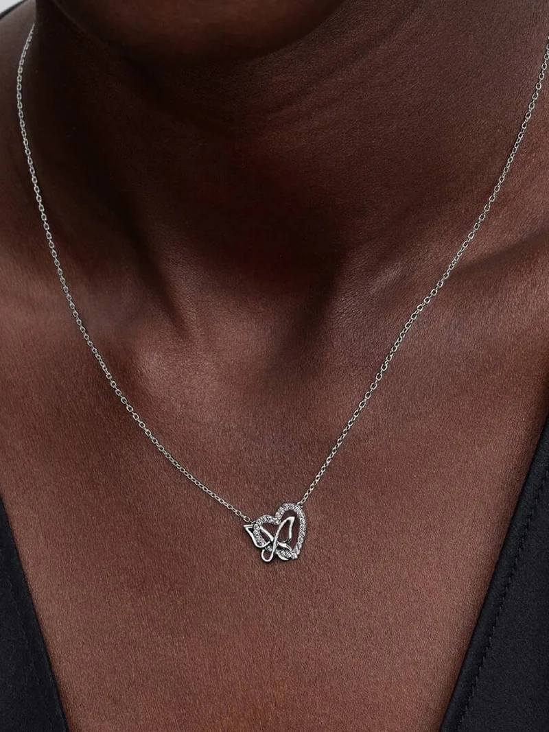 jossa on kuutiometriä zirkonia