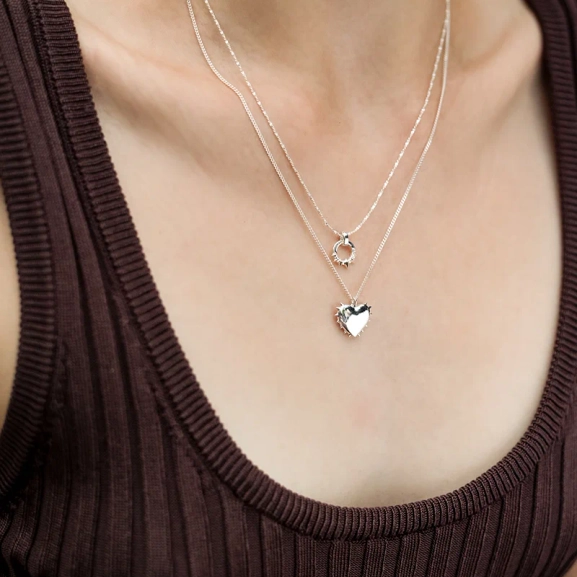 True Love Spike Heart Necklace Silver - Syster P - Snabb leverans & Gratis paketinslagning - Nordic Spectra